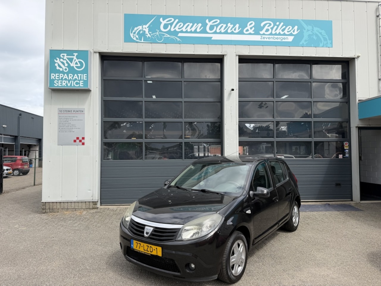 Dacia Sandero - 1.2 Blackline 1.2 Blackline - AutoWereld.nl