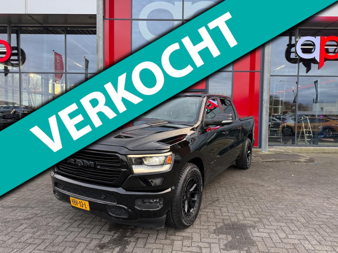 Dodge Ram 1500 - 5.7 Hemi V8 4x4 Crew Cab Longhorn ACC / Panorama / 360° Camera - AutoWereld.nl