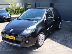 Renault Clio - 1.2 TCe Sélection Business Sport
