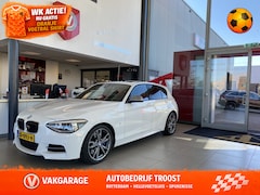 BMW 1-serie - M135i xDrive High Executive, Performance, 6 Cilinder, Schuifkanteldak, Leder&Stoelverwarmi