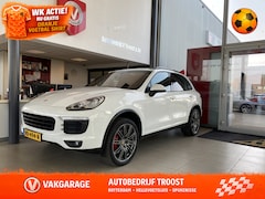 Porsche Cayenne - 3.0 S E-Hybrid/NL Auto/NAP/Panoramadak/Navigatie/Parkeerassistent/Luxe Ledere Stoelen met