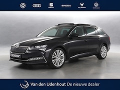 Skoda Superb Combi - 1.4 TSI iV 218pk PHEV Business / Panoramadak / 19 inch l.m. / Leer-alcantara