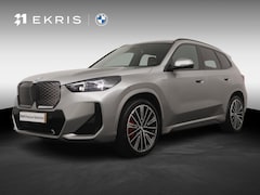 BMW iX1 - eDrive20 67 kWh M Sport Edition | Trekhaak | Stoelverwarming | Panoramadak | Elektr. verst
