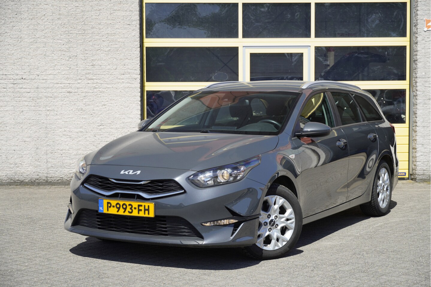 Kia Cee'd Sportswagon - Ceed 1.0 T-GDi ComfortLine BJ2022 Lmv 16" | Led | Achteruitrijcamera | App-Connect | Clima - AutoWereld.nl