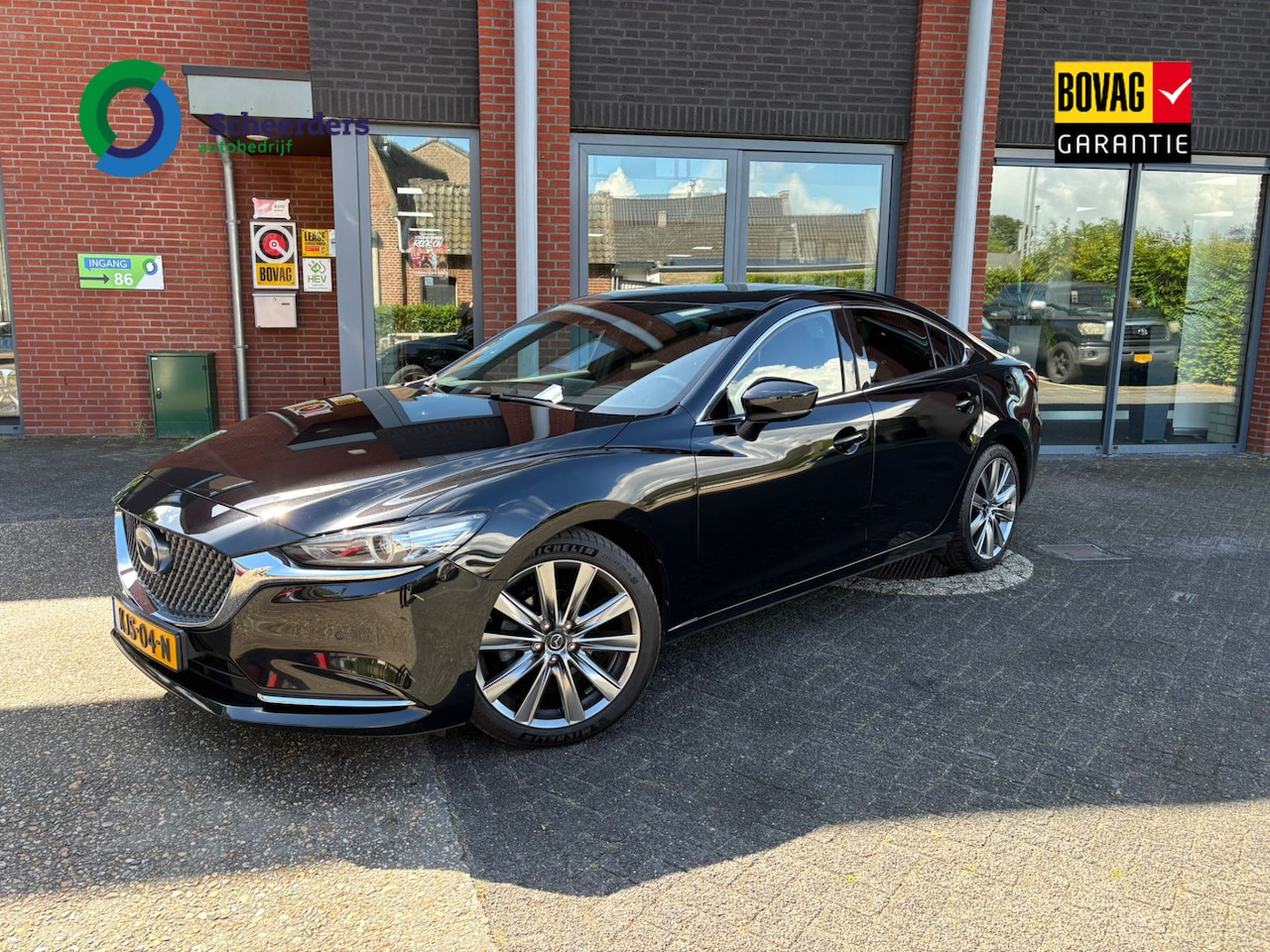 Mazda 6 - 2.5 SkyActiv-G 194 Signature,360 camera,leder,1 jaar garantie - AutoWereld.nl