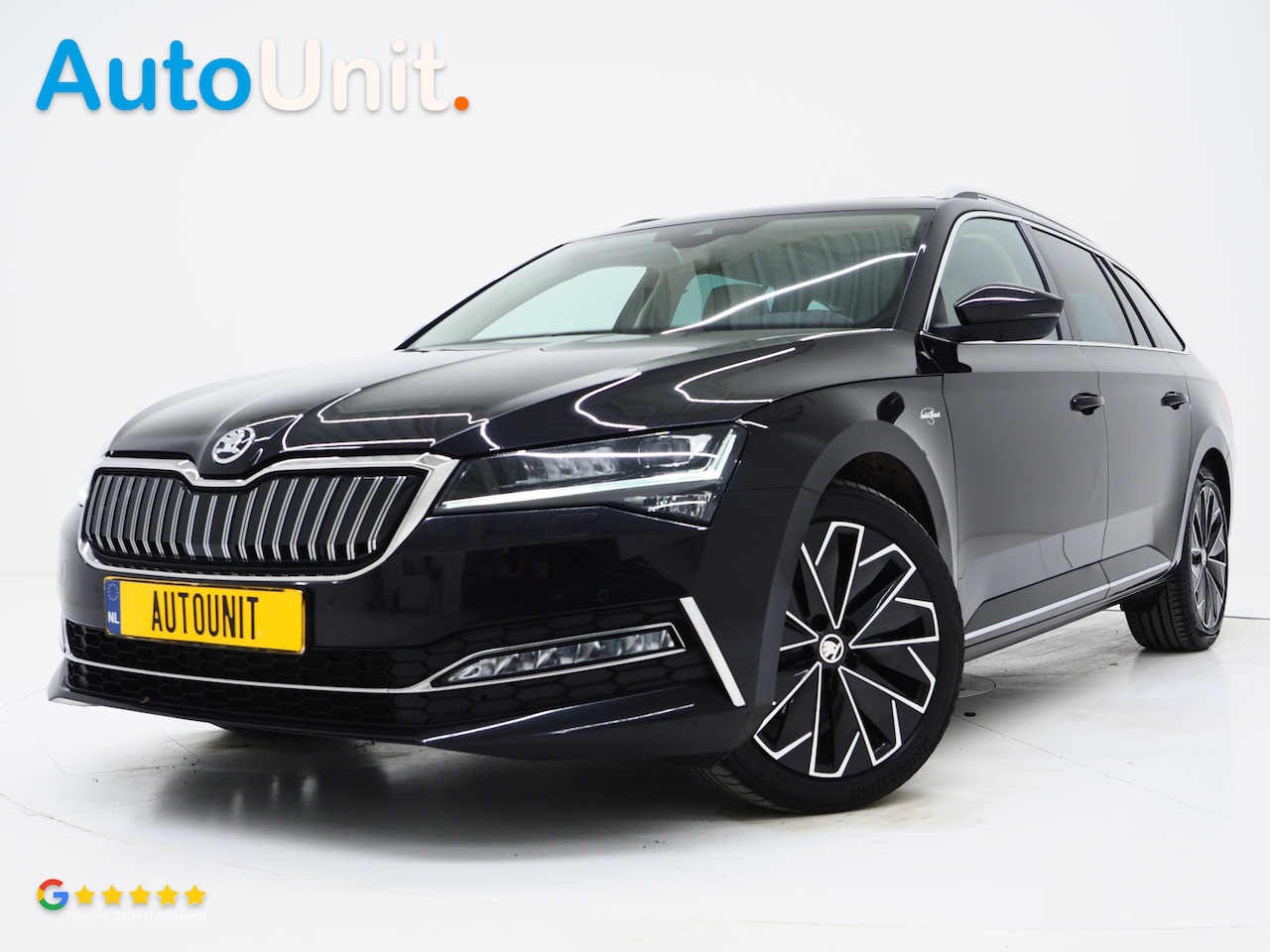 Skoda Superb Combi - 1.4 TSI iV Laurin & Klement | Panoramadak | Leder | Trekhaak | Massage | Canton | Keyless - AutoWereld.nl
