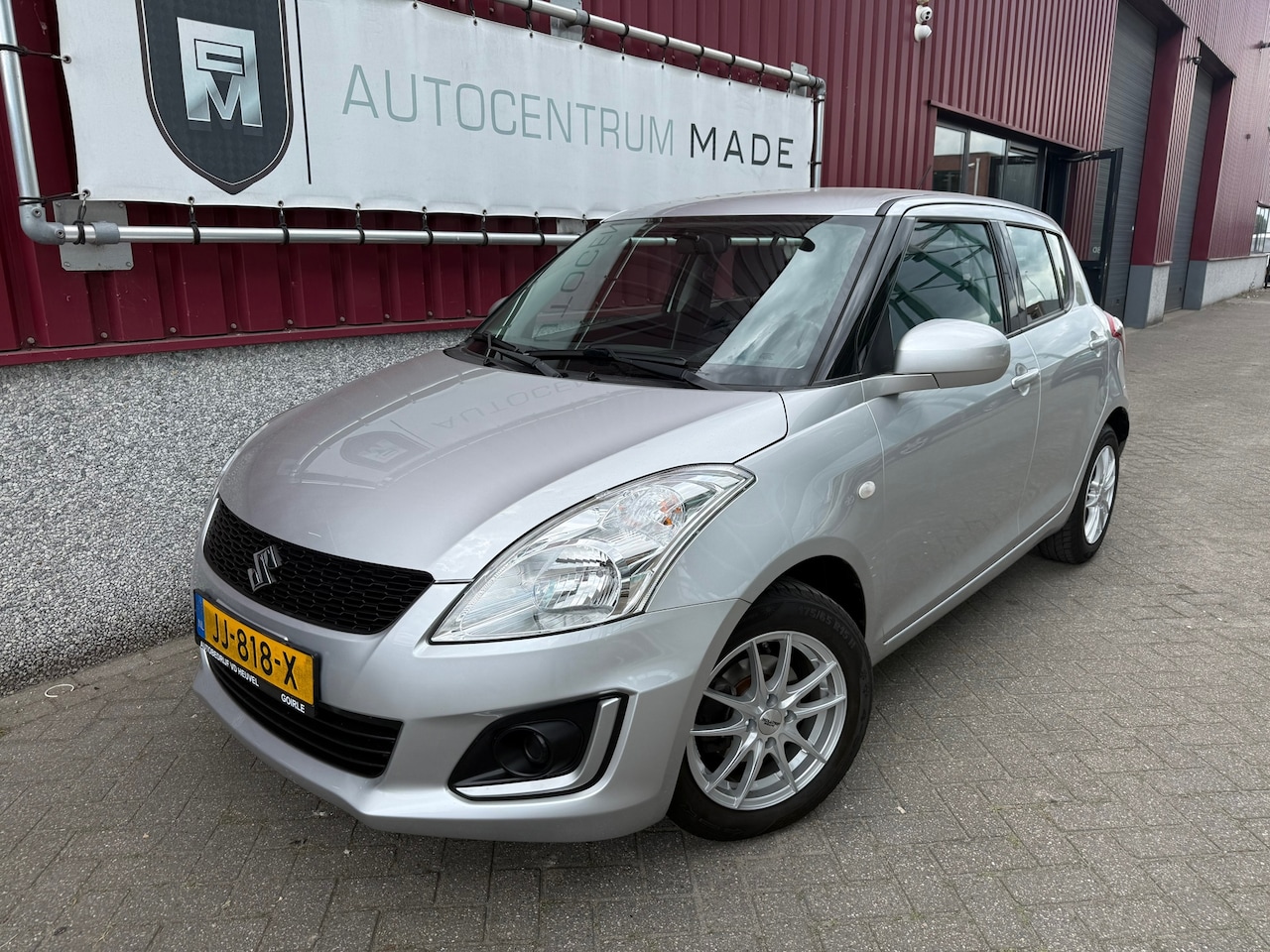 Suzuki Swift - 1.2 Exclusive // 5-DRS // AUTOMAAT // 72DKM - AutoWereld.nl