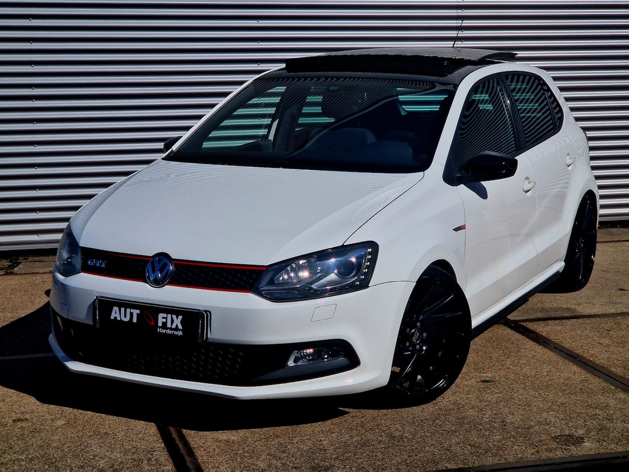 Volkswagen Polo - 1.4 TSI GTI DSG / PANO / XENON / LED - AutoWereld.nl