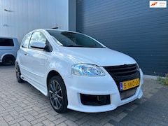 Volkswagen Fox - 1.2i Trendline AIRCO APK 2011