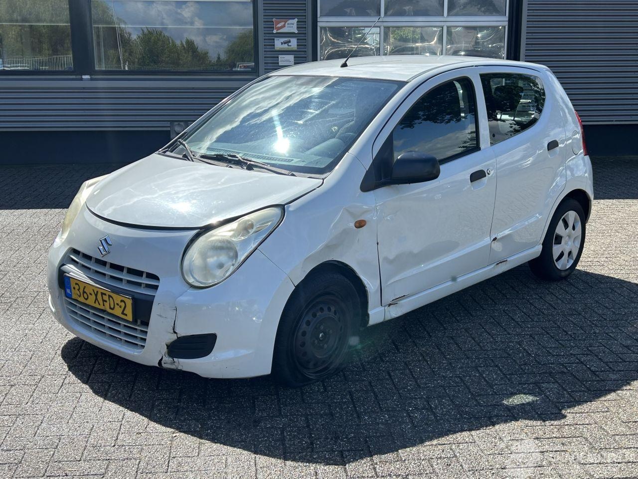 Suzuki Alto - 1.0 Comfort 1.0 Comfort - AutoWereld.nl