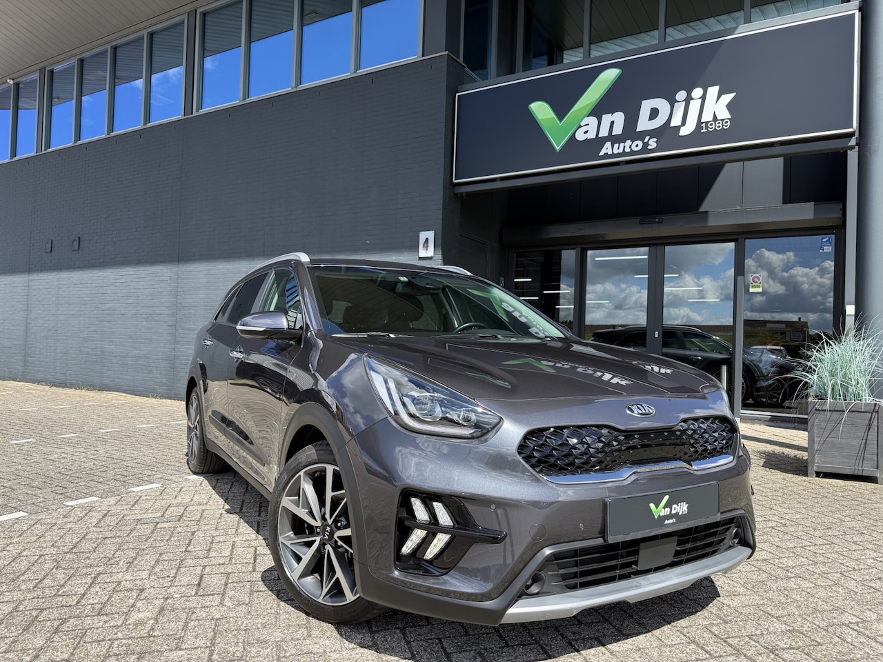 Kia Niro - 1.6 GDi Hybrid DynamicLine Navi Camera Jbl 18Inch - AutoWereld.nl