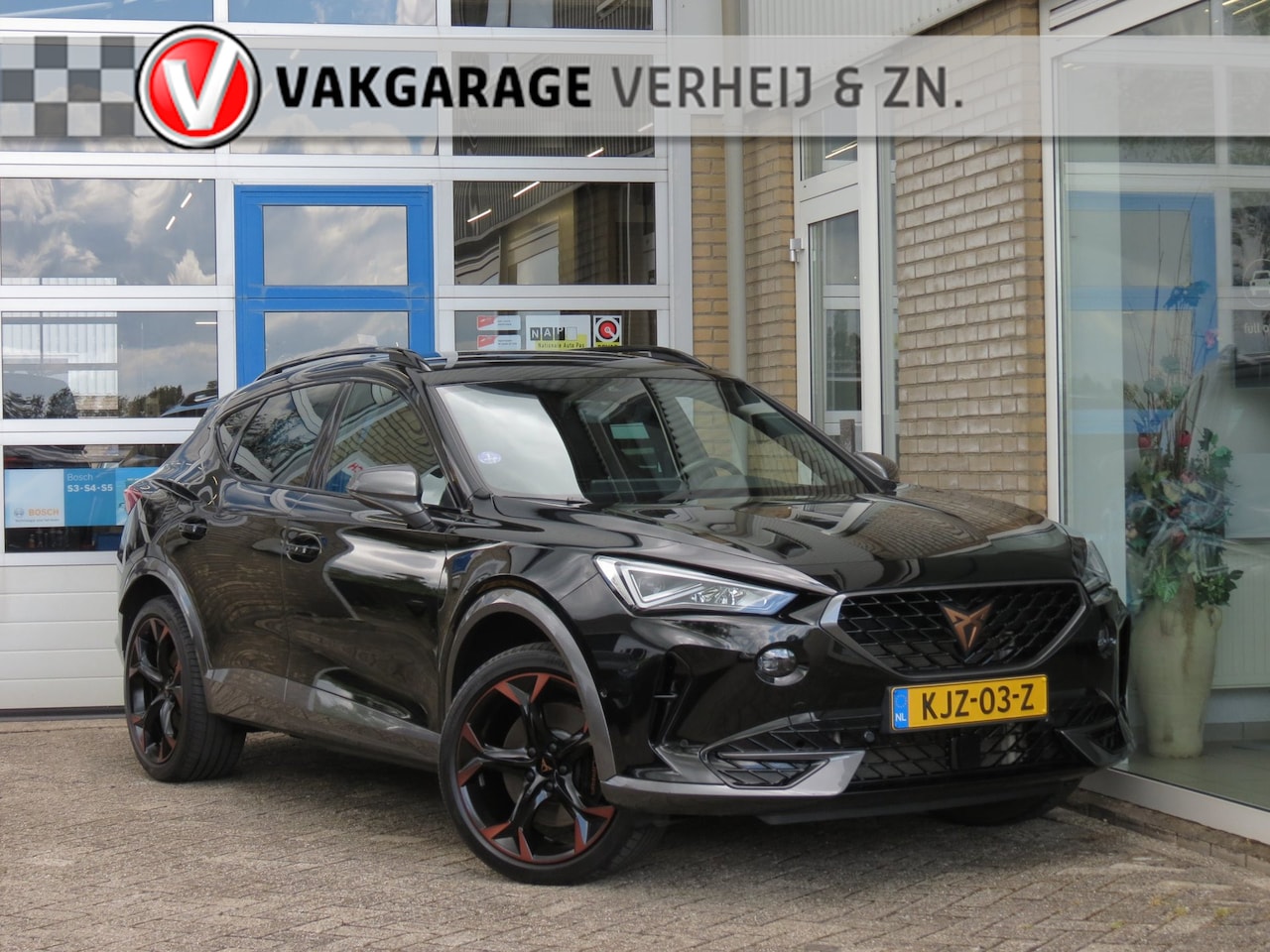 CUPRA Formentor - 1.4 e-Hybrid VZ 245 Copper Edition Trekhaak|Camera|CarPlay|Sfeer|Ad. Cruise|Winter Pakket| - AutoWereld.nl