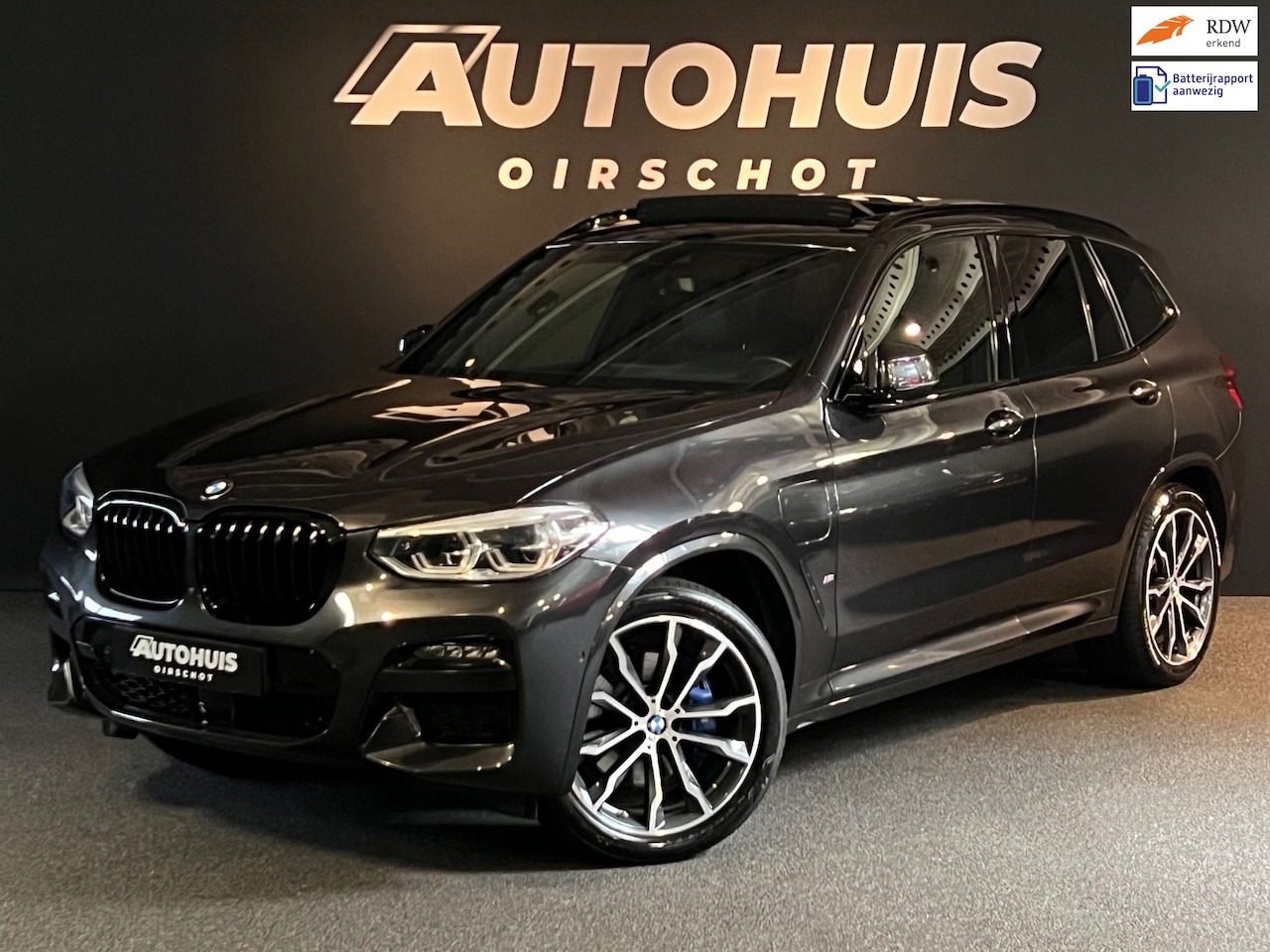 BMW X3 - XDrive30e High Executive/M Pakket/ Pano/ Keyless/ ACC/ 360 Camera/ Memory/ Headup/ Trekhaa - AutoWereld.nl