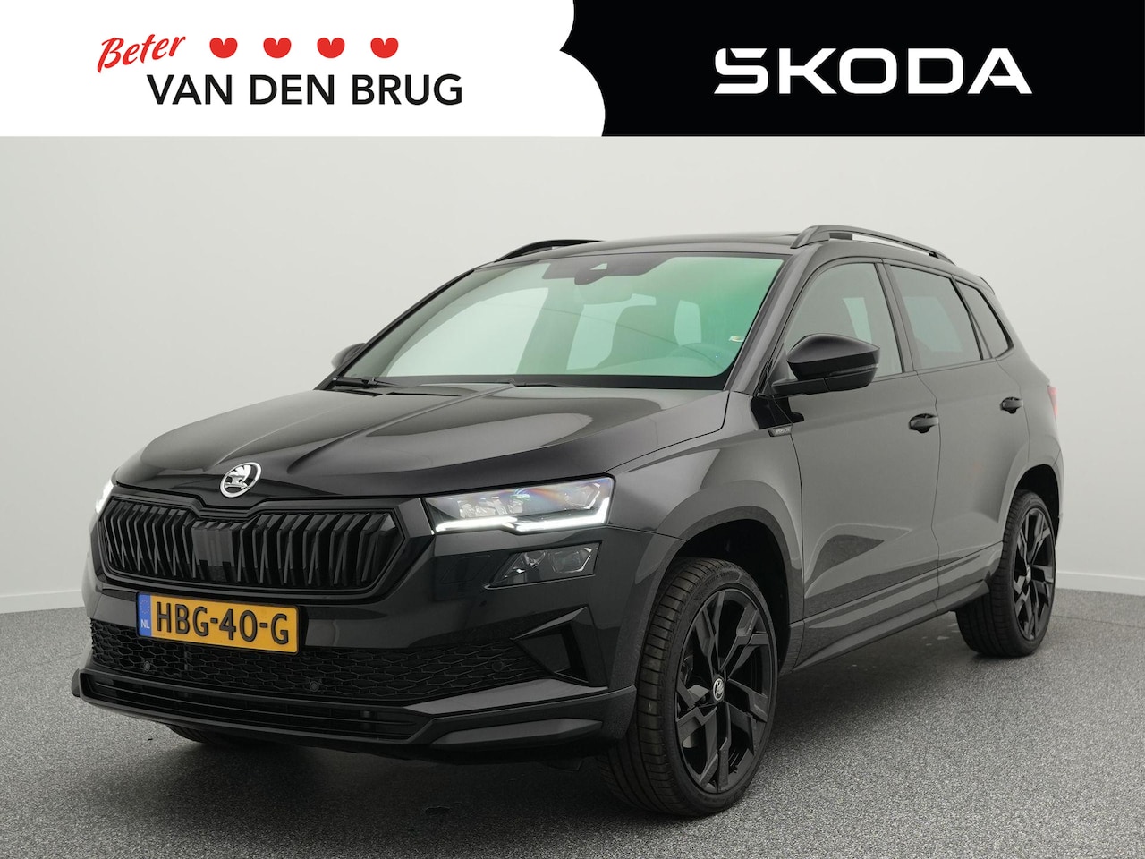 Skoda Karoq - 1.5 TSI 150pk AUTOMAAT Sportline Business | Trekhaak | Panoramdak | Adaptieve cruise contr - AutoWereld.nl