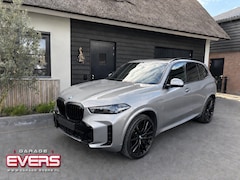 BMW X5 - xDrive50e M-Sport|Pano|H&K|Trekhaak|22"|Head-up| Soft-Close|Ative Steering|