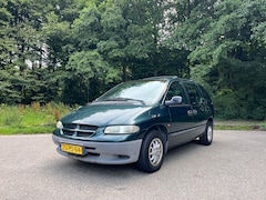 Chrysler Voyager - 2.4i SE 8 passagier - 6 ISOFIX posities