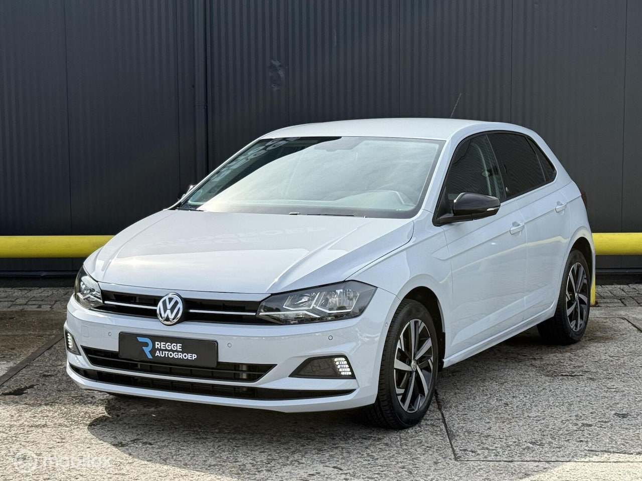 Volkswagen Polo - 1.0 TSI Beats Highline BOMVOL | AUTOMAAT - AutoWereld.nl