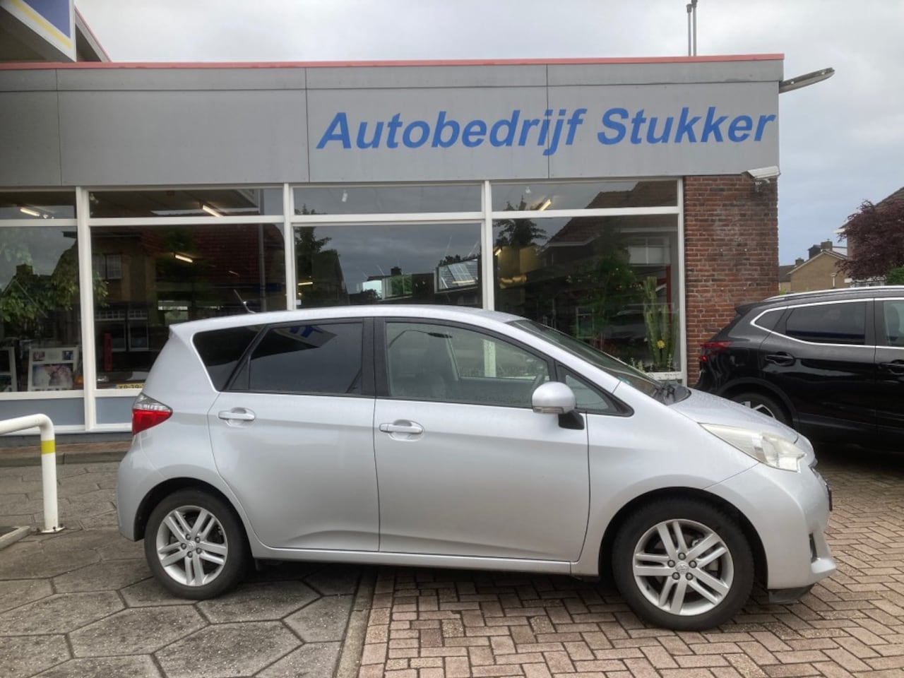 Toyota Verso S - 1.33 VVT-i Aspiration CVT Trekhaak Clima Camera - AutoWereld.nl