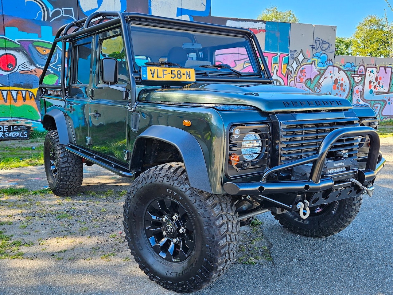 Land Rover Defender 110 - Crew Cab 2.4 TD special edition - AutoWereld.nl
