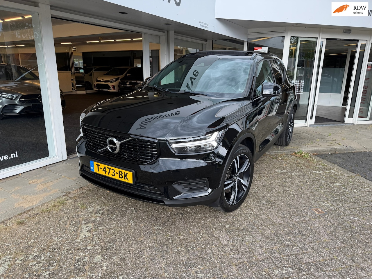 Volvo XC40 - 2.0 T4 R-Design 2.0 T4 R-Design - AutoWereld.nl