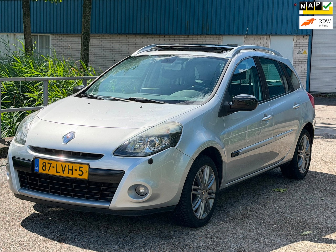Renault Clio Estate - 1.6-16V 20th Anniversary Automaat! Pano! 99.800 KM NAP! APK! - AutoWereld.nl
