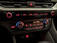Kia Niro - Niro 1.6 GDi PHEV ComfortLine | Cruise | Airco | Apple Carplay