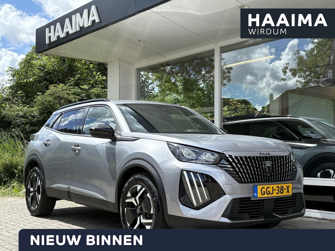 Peugeot 2008 - 1.2T 100pk Allure | Achteruitrijcamera | Navigatie | Facelift model | Privacy Glass | Lich - AutoWereld.nl