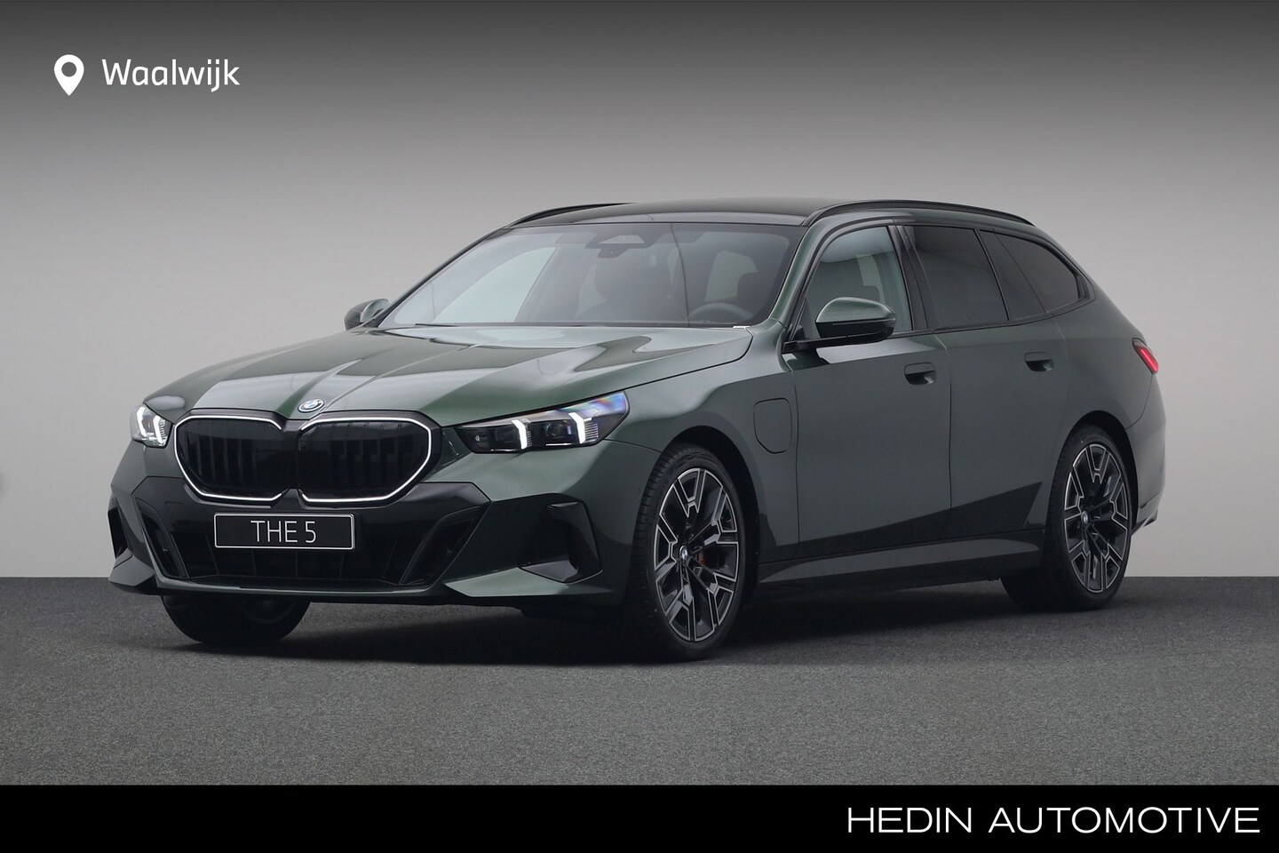 BMW 5-serie Touring - 530e M Sport Edition | M Sport Pro | Trekhaak | Pano | Comfort Stoelen | Individual kleur - AutoWereld.nl