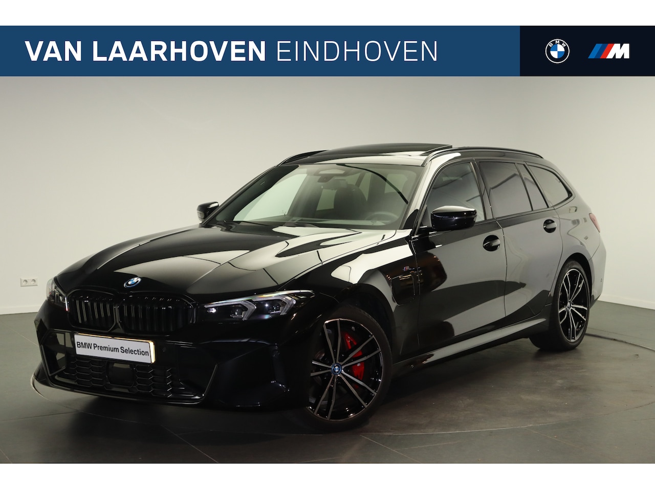 BMW 3-serie Touring - 330e xDrive M Sport Automaat / Panoramadak / Trekhaak / Sportstoelen / Achteruitrijcamera - AutoWereld.nl