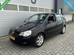 Volkswagen Polo - 1.4-16V|Navi||Parkeersensor|Airco|NW DRIEM|Apple Carplay|Camera|LM Velgen| Volle Uitvoerin