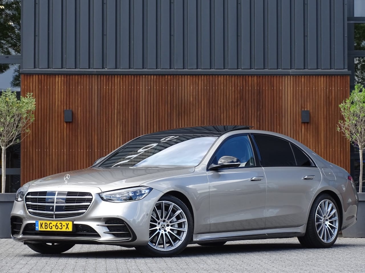 Mercedes-Benz S-klasse - 580 e 4M 510PK Lang AMG Designo / Burmester / carbon / VIP - AutoWereld.nl