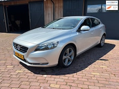 Volvo V40 - 1.6 T2 Momentum