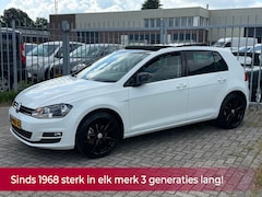 Volkswagen Golf - 1.4 TSI Highline 5 deurs 125PK PANORAMA l NAVI l CRUISE l PARKPILOT l AIRCO ECC DEALER OH