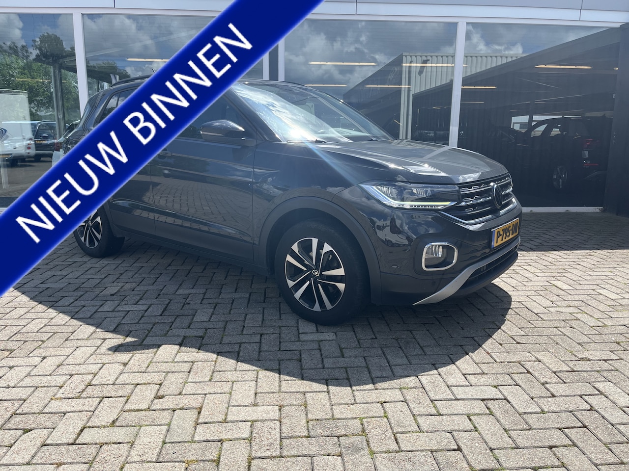 Volkswagen T-Cross - 1.0 TSI United / Led / Cruise-ACC / Clima / Stoelverwarming / LMV / Carplay - AutoWereld.nl