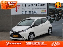 Toyota Aygo - 1.0 VVT-i x-play Navigatie/Airco/Achteruitrijcamera/Toerenteller/Elektrische ramen/Elektri