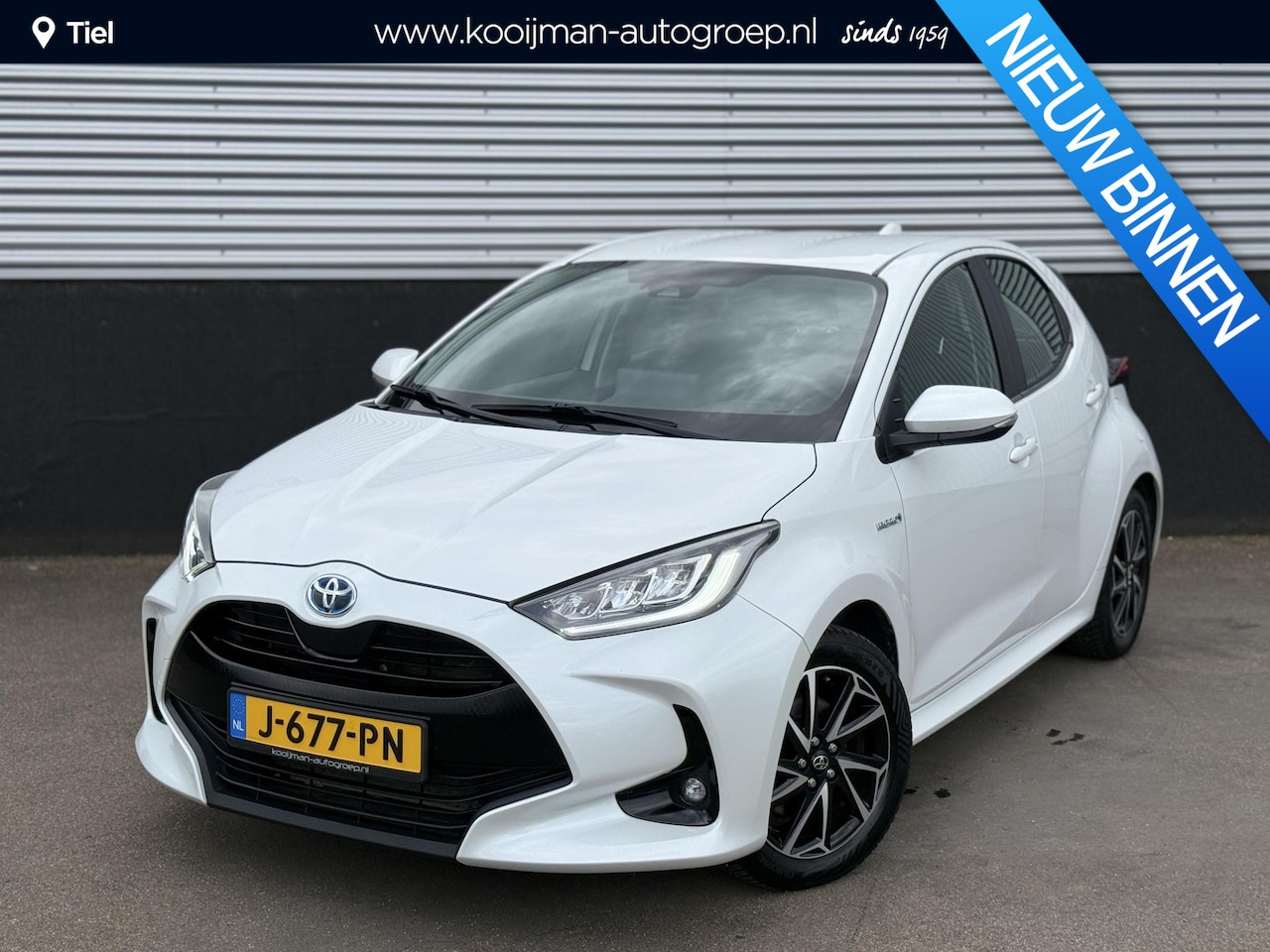Toyota Yaris - 1.5 Hybrid First Edition Nieuw geleverd en dealeronderhouden, Trekhaak, Navigatie, LED, Sm - AutoWereld.nl