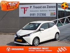 Toyota Aygo - 1.0 VVT-i x-play Dealeronderhouden Achteruitrijcamera/Airco/Bluetooth/Nederlandse auto