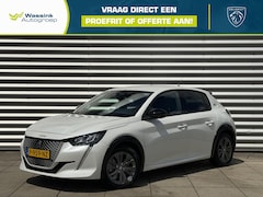 Peugeot e-208 - EV Allure Pack 50 kWh Navigatie | Camera | SOH 94 % | Cruise Control | Lichtmetalen Velgen