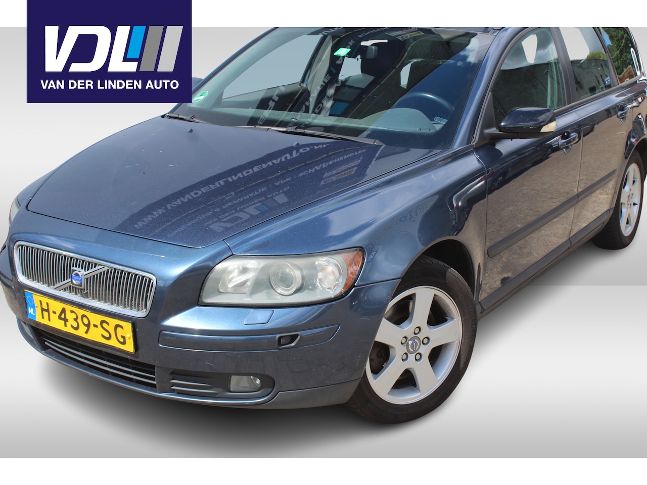 Volvo V50 - 2.4i Trekhaak, stoelverwarming - AutoWereld.nl