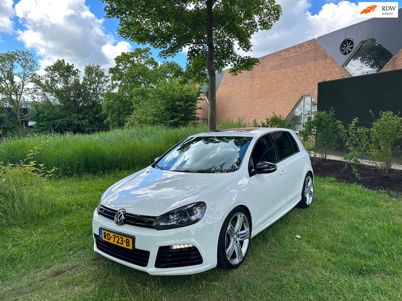 Volkswagen Golf - 2.0 R 4-Motion Airco Dynaudio R-stoelen FULL OPTION!!! - AutoWereld.nl