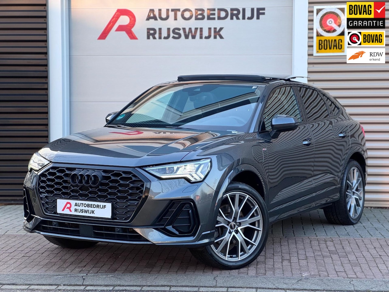 Audi Q3 Sportback - 45 TFSI e S Edition Pano/Sonos/Sfeer/Matrix - AutoWereld.nl