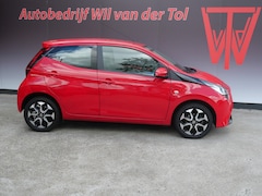 Toyota Aygo - 1.0 VVT-i X-PLAY | CAMERA | CARPLAY | NAVIGATIE | ALL-SEASON | APK 03-2027