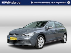 Volkswagen Golf - 1.0 eTSI Life / Virtual cockpit / Led / Navigatie / Adaptive Cruise