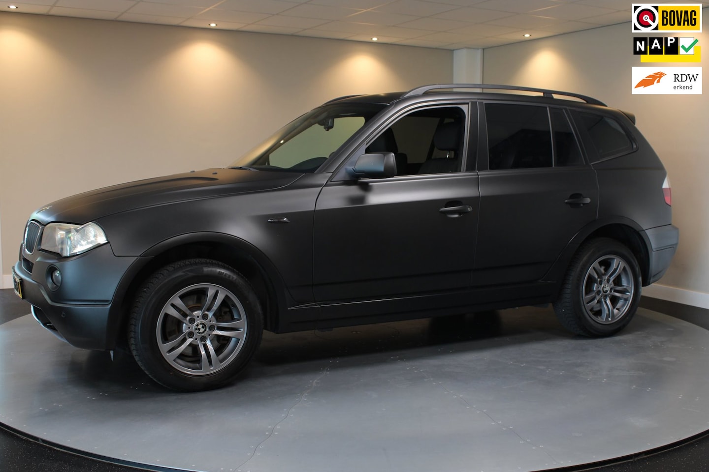 BMW X3 - 2.0i Business Line *Complete historie* Trekhaak|All-seasons|Leer|NAP - AutoWereld.nl