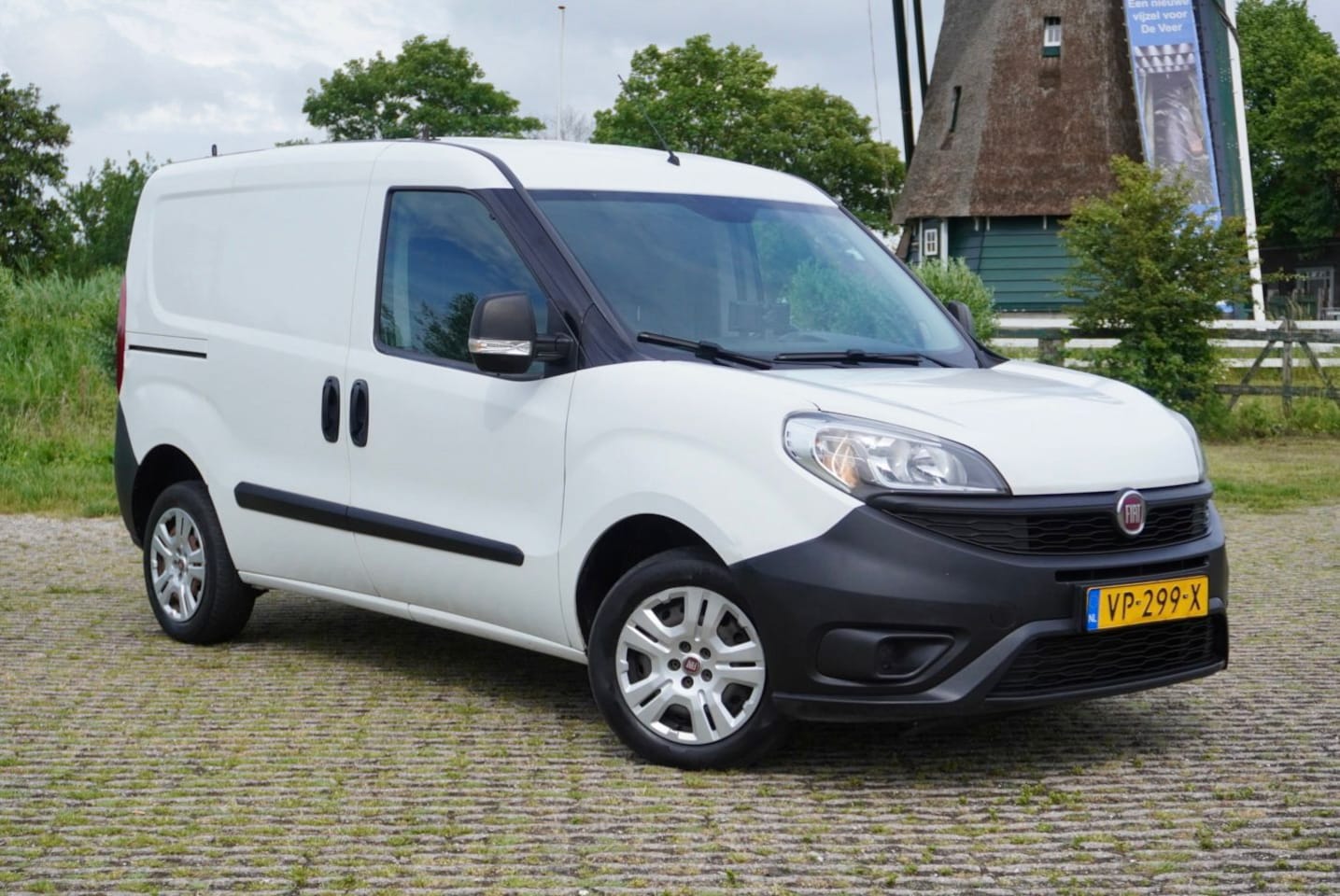 Fiat Doblò Cargo - 1.3 MJ L1H1 Actual NAP/ CARPLAY - AutoWereld.nl