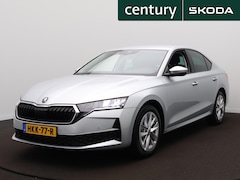 Skoda Octavia - First Edition 1.5 TSI m-HEV 85 kW / 115 PK Hatchba Automaat - Navigatie - Clima - 17 Inch