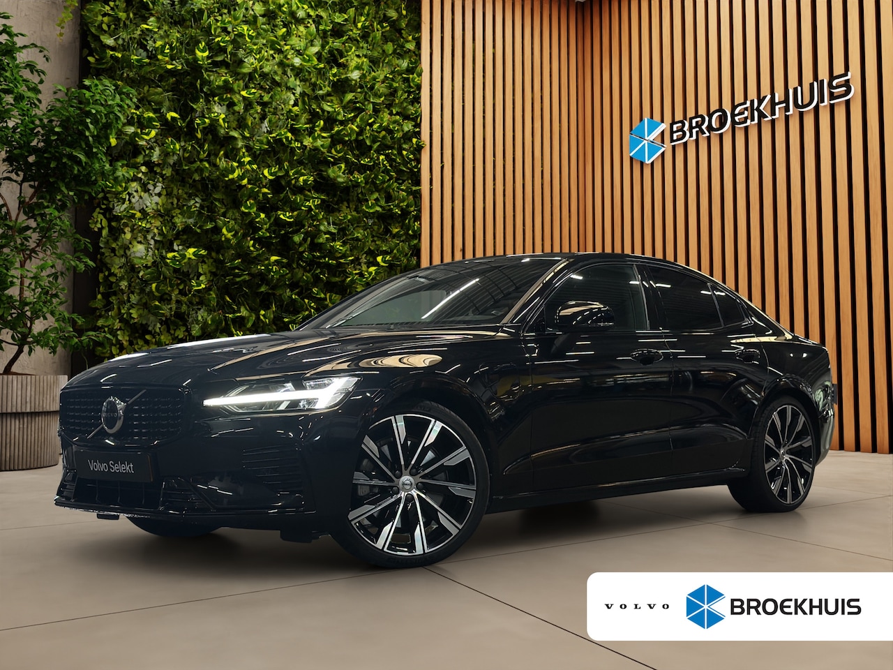 Volvo S60 - 2.0 Recharge T6 AWD Plus Dark 2.0 Recharge T6 AWD Plus Dark - AutoWereld.nl