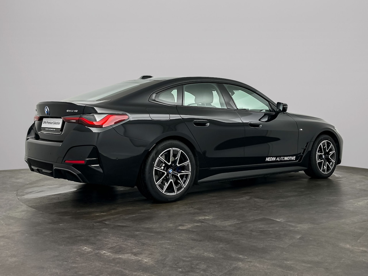 BMW i4 - eDrive40 M Sport Edition 84 kWh | Trekhaak | Comfort Access | Schuifdak | Camera | Hi-Fi | - AutoWereld.nl