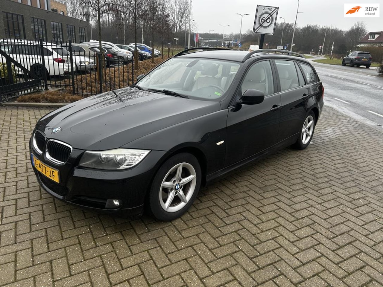 BMW 3-serie Touring - 318i 2009! CLIMATRONIC! LEDER! FACELIFT!Zeer nette auto! - AutoWereld.nl