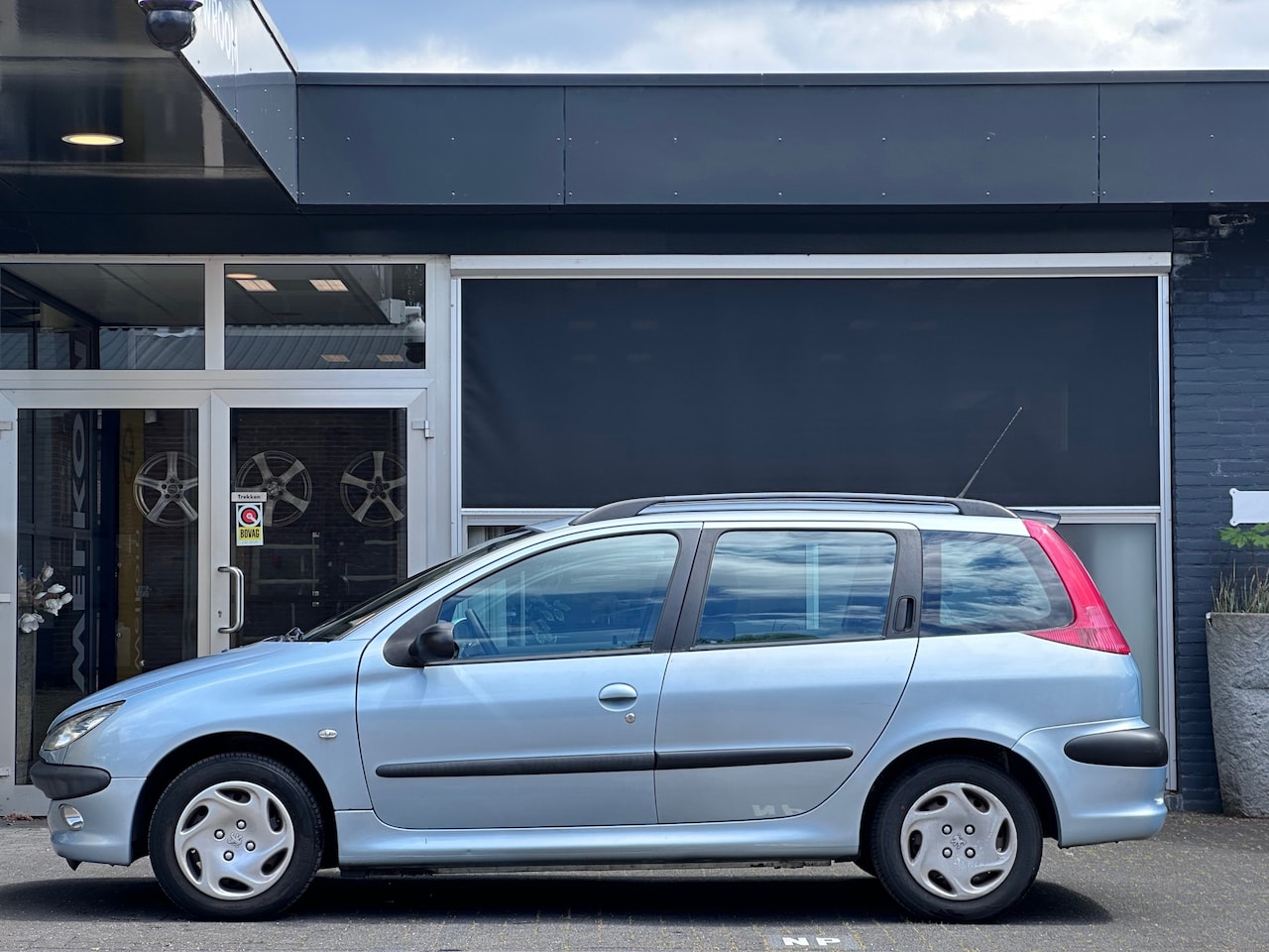 Peugeot 206 SW - 1.4 X-line ORGINEEL NL / AIRCO / ELEKT RAMEN / NAP - AutoWereld.nl